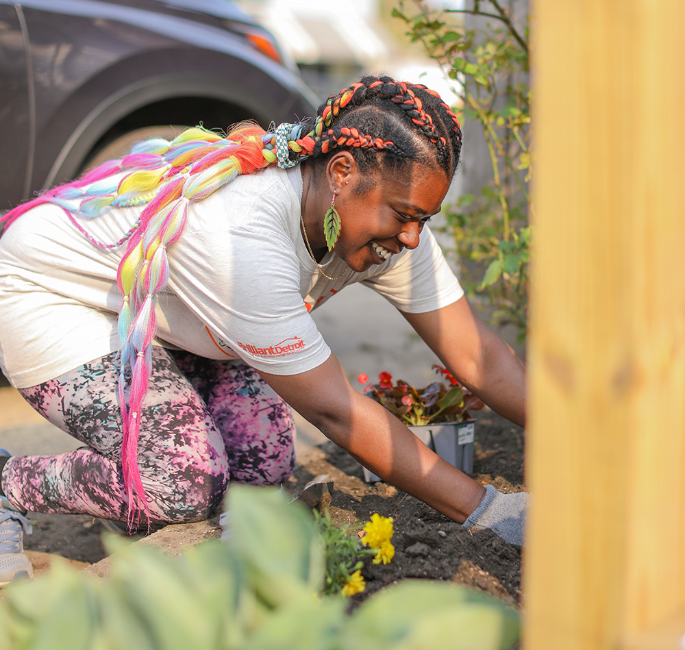 volunteer-garden